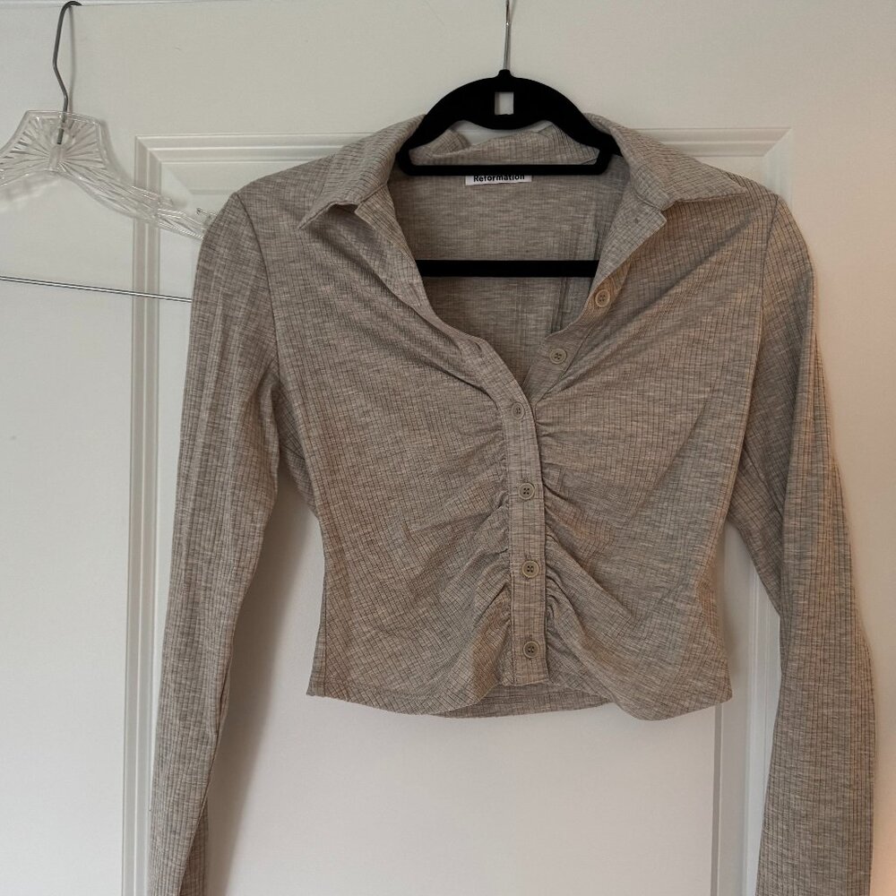 Reformation Beige Longsleeve Collared Rouched Top Size S